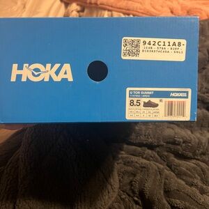 NIB Hoka One One U Tor Summit
